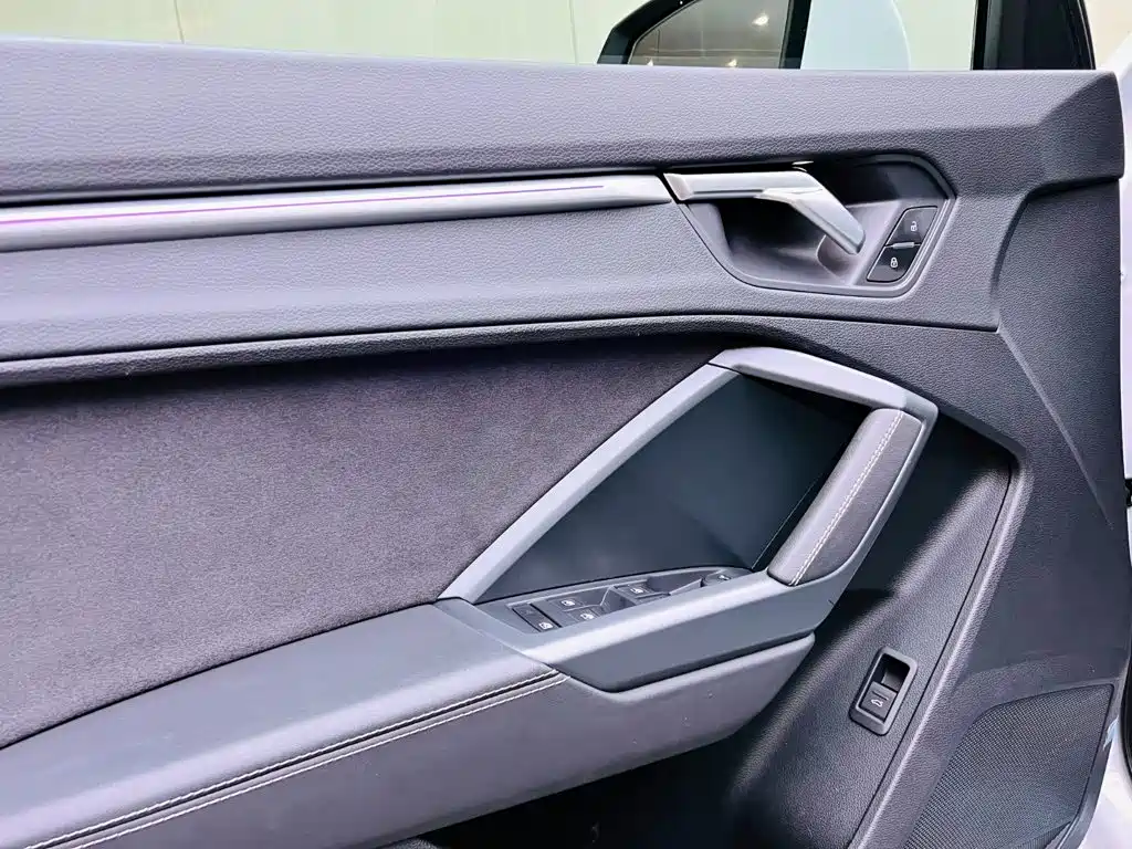 Audi Q3 — миниатюра 11