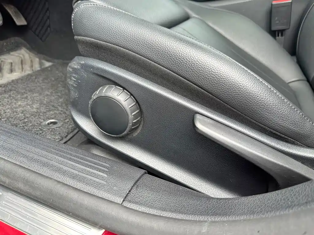 Mercedes-Benz A-Class — миниатюра 11