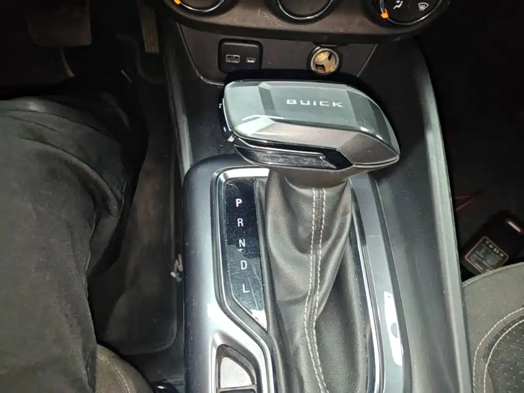 Buick Verano — миниатюра 14