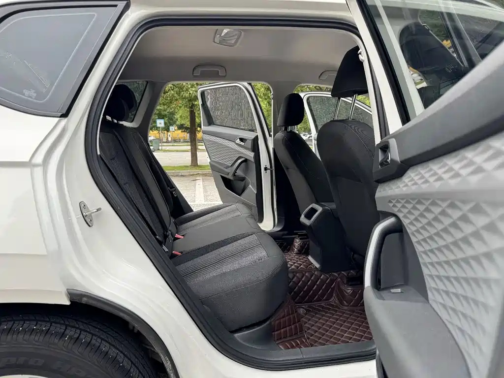 Volkswagen Tharu — миниатюра 10