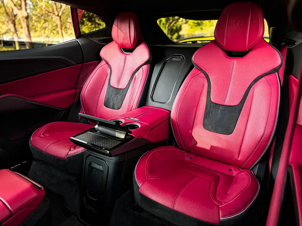 LOTUS SPORTS CAR ELETRE