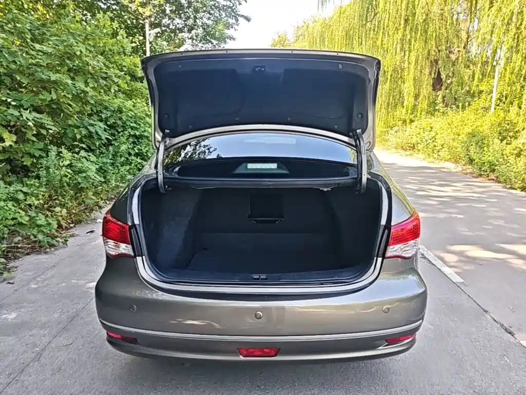 Nissan Sylphy — миниатюра 19