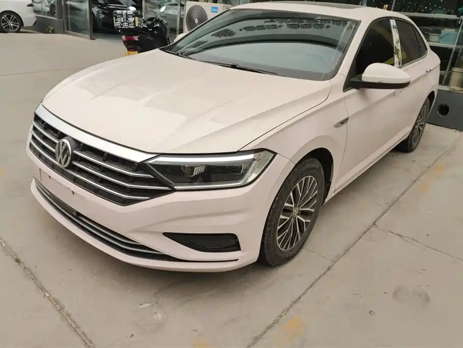 Volkswagen Sagitar 2019