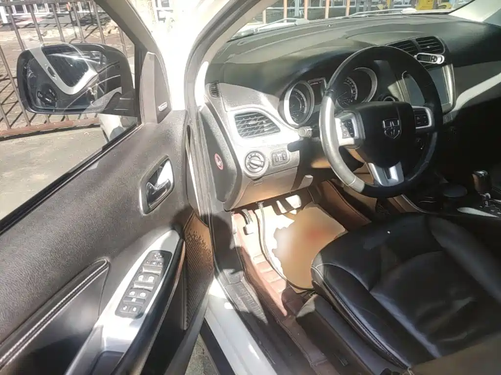 Dodge Journey — миниатюра 16