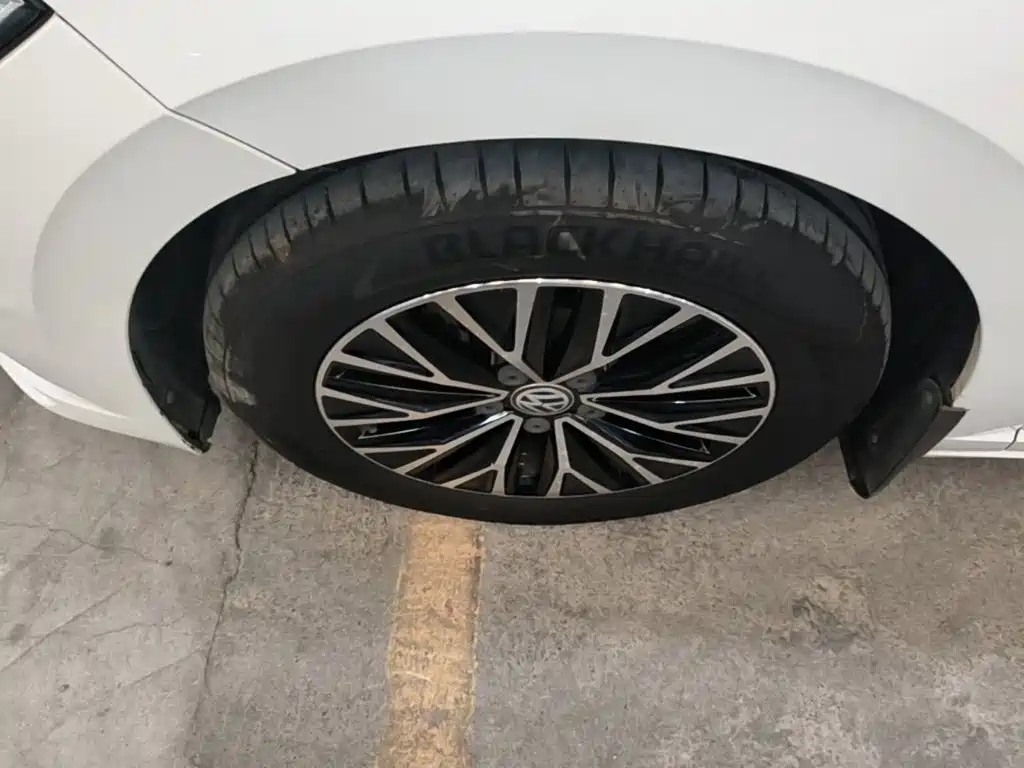 Volkswagen Sagitar — миниатюра 23