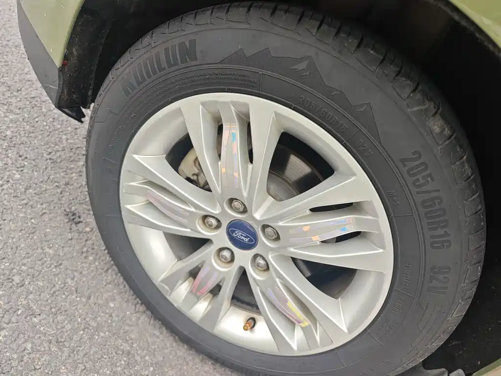 Ford Focus — миниатюра 14