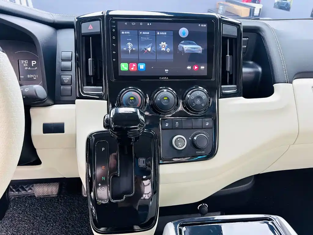 Toyota Hiace — миниатюра 10
