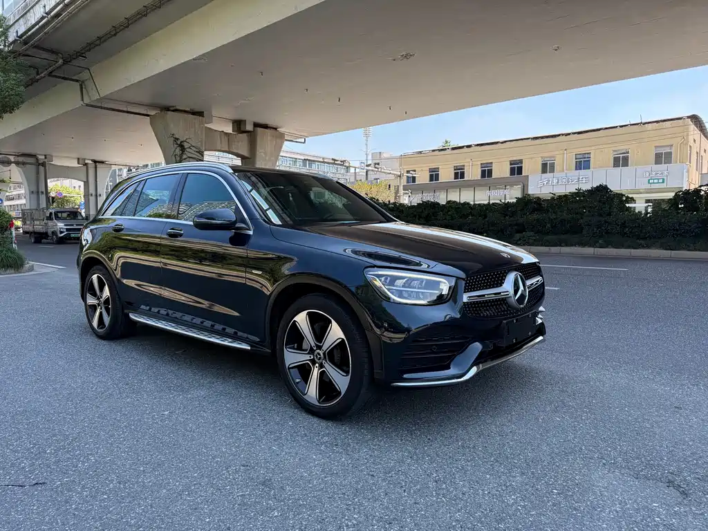 Mercedes-Benz GLC — миниатюра 3