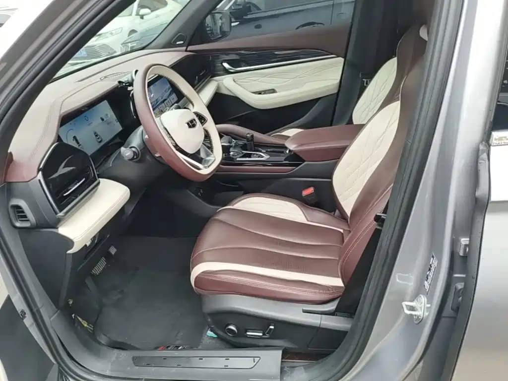 Geely Xingyue L — миниатюра 15