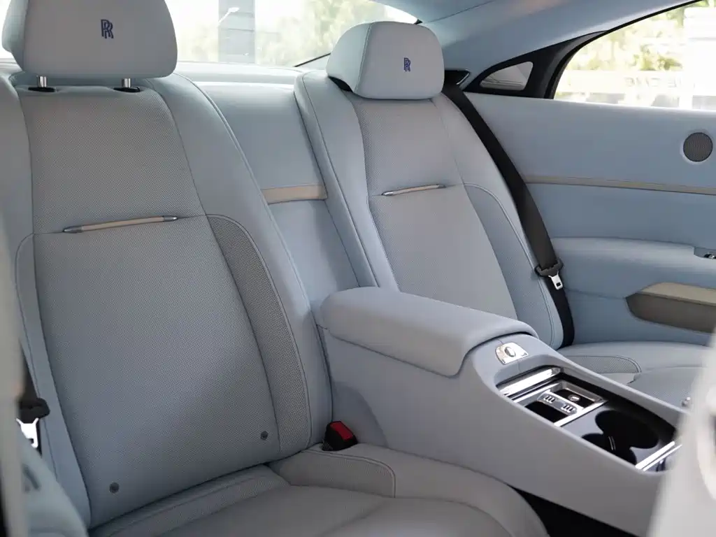 Rolls-Royce Wraith — миниатюра 13