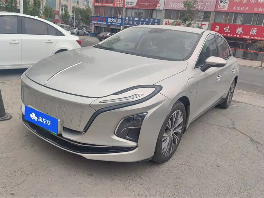 Hongqi Hongqi E-QM5 2022