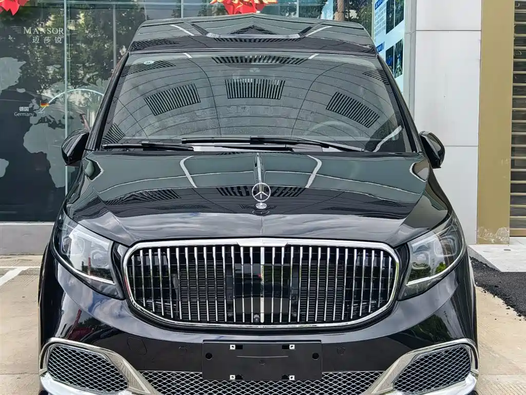 Mercedes-Benz Vito 2024 2.0T 7 мест