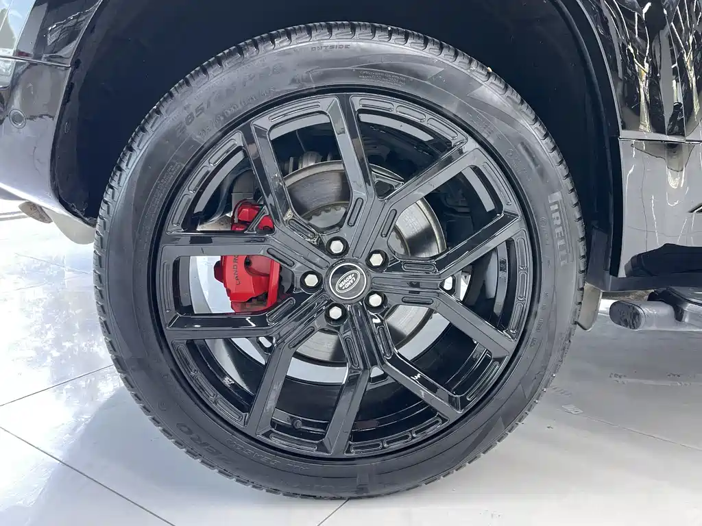 Land Rover Defender — миниатюра 25