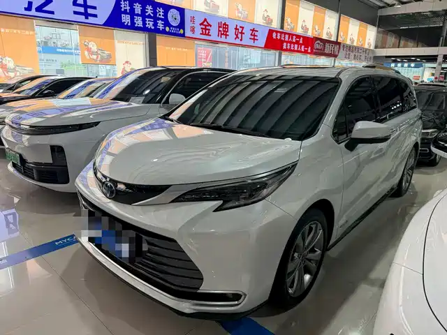 Toyota Sienna