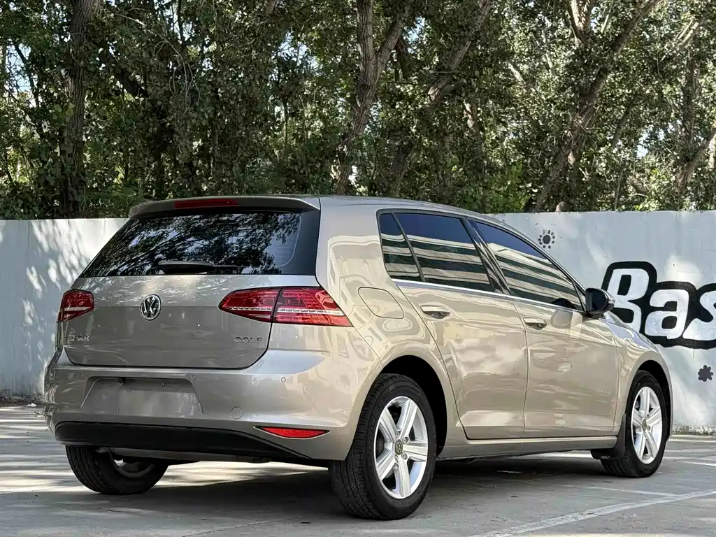 Volkswagen Golf — миниатюра 16