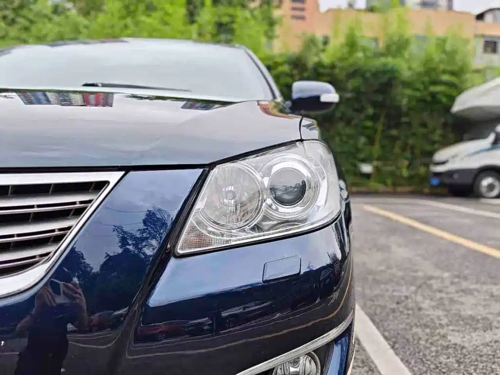 Toyota Camry — миниатюра 7