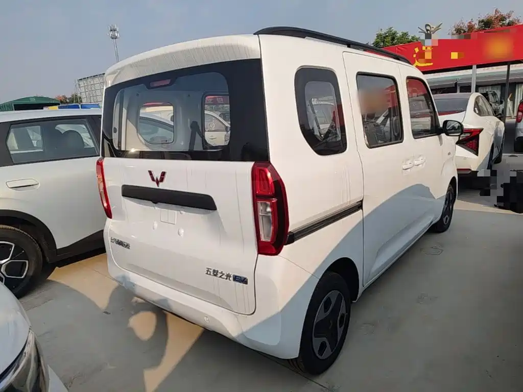 Wuling Zhiguang EV — миниатюра 7
