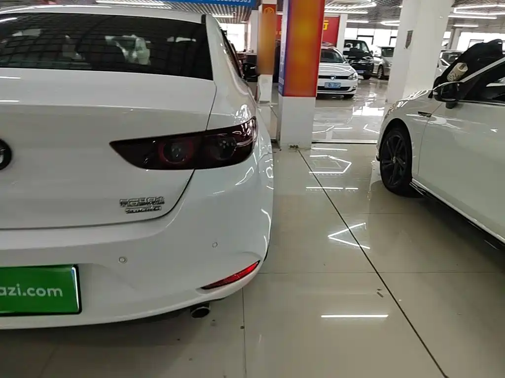 Mazda 3 Axela — миниатюра 8