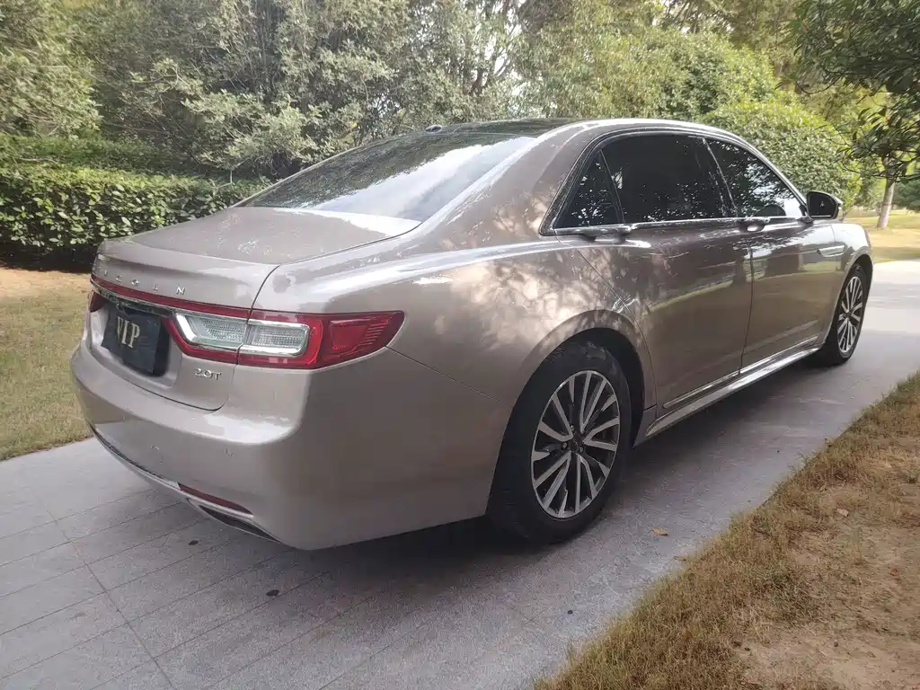 Lincoln Continental — миниатюра 6