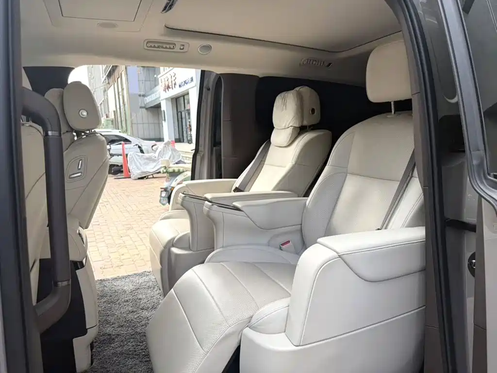 Li Auto Li MEGA — миниатюра 4
