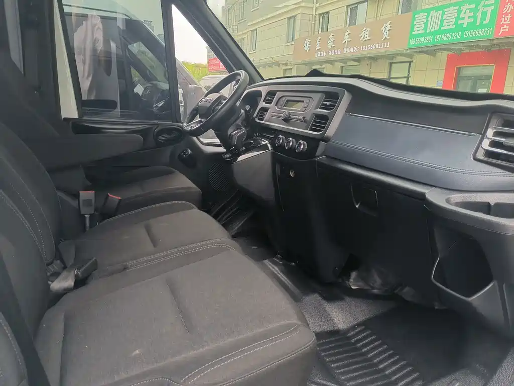 JMC JMC Fushun — миниатюра 4