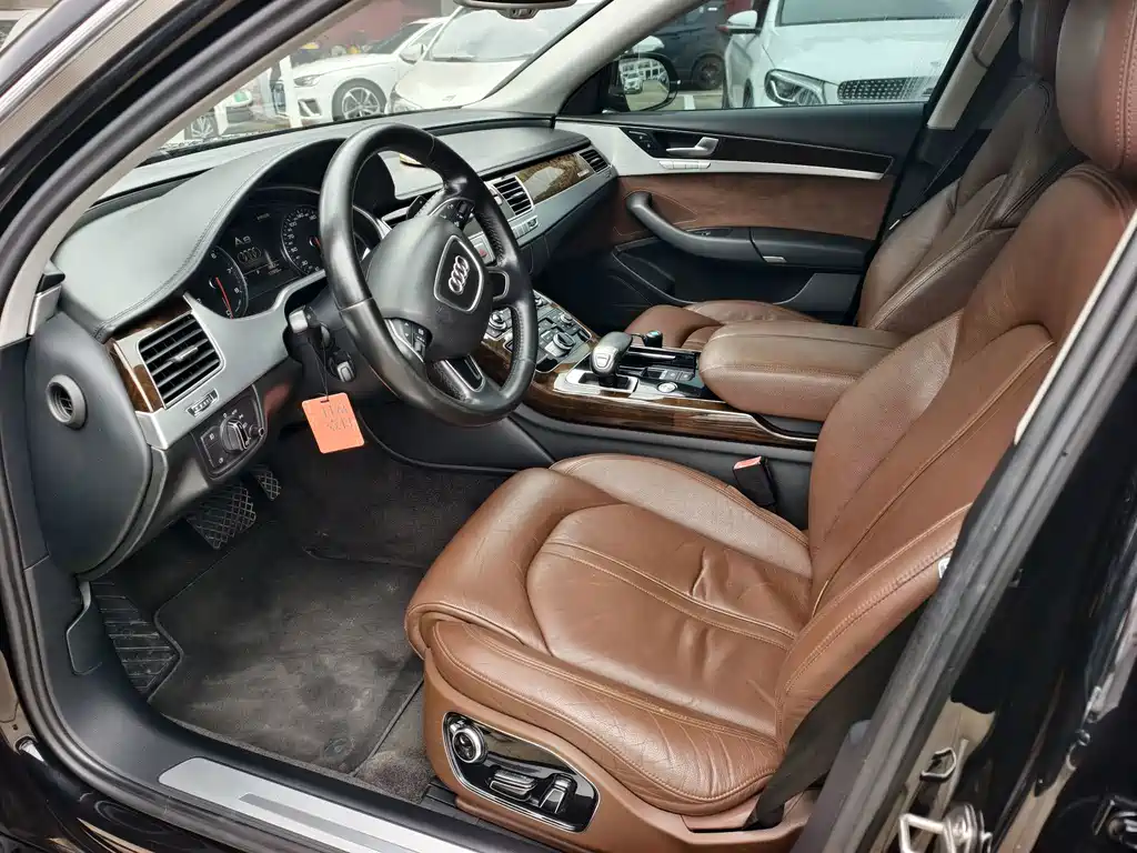 Audi A8 — миниатюра 11