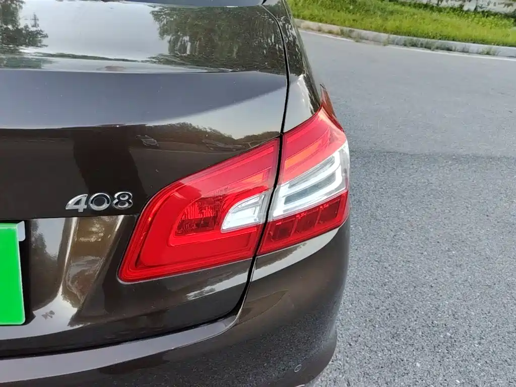 Peugeot 408 — миниатюра 8
