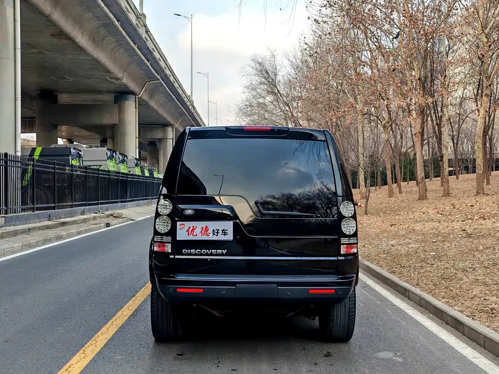 Land Rover Discovery — миниатюра 4