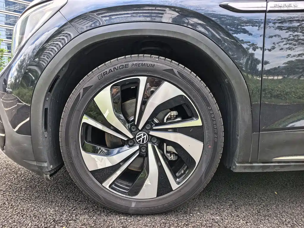 Volkswagen ID.6 Crozz — миниатюра 8