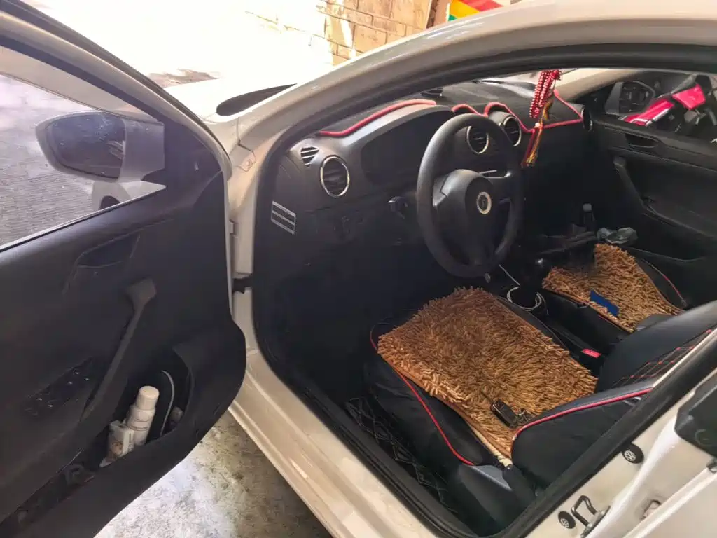 Volkswagen Jetta — миниатюра 12