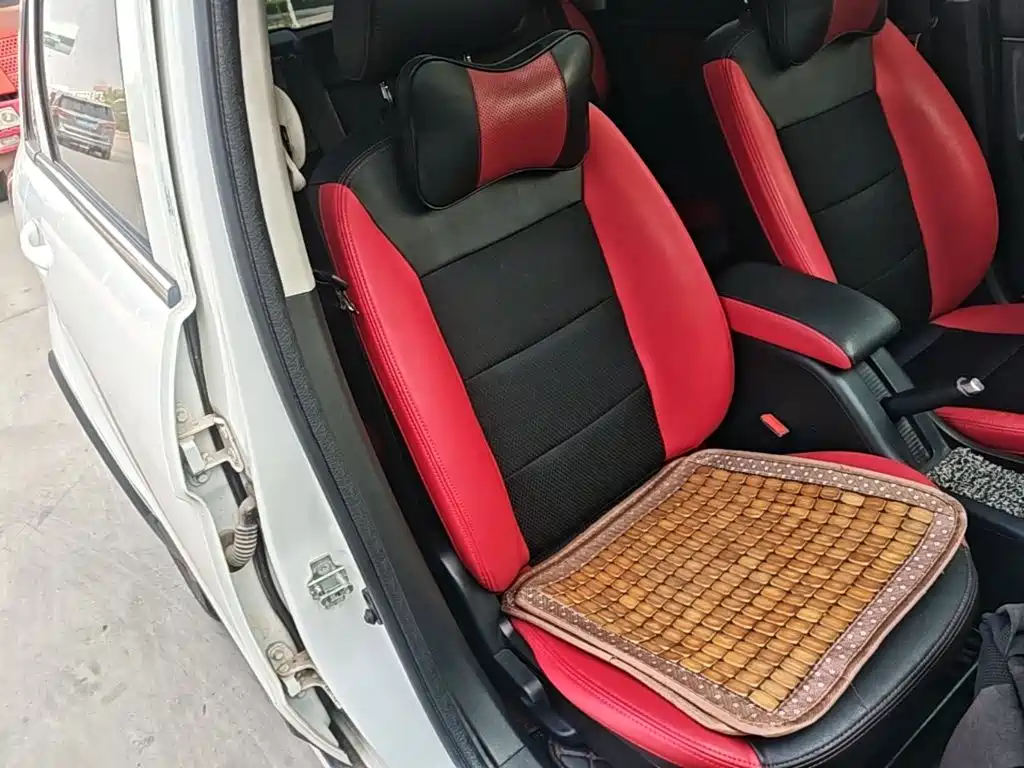 BAIC Senova X25 — миниатюра 25