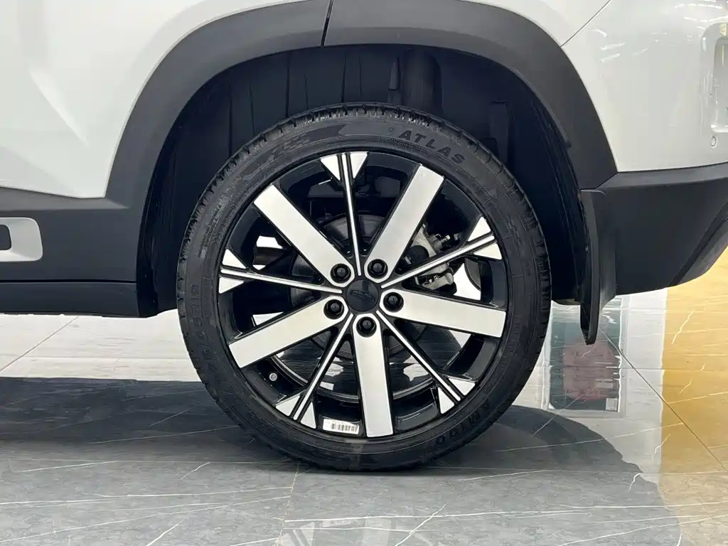 Geely Icon — миниатюра 24