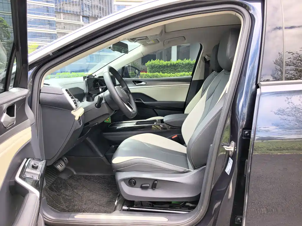 Volkswagen ID.6 Crozz — миниатюра 11