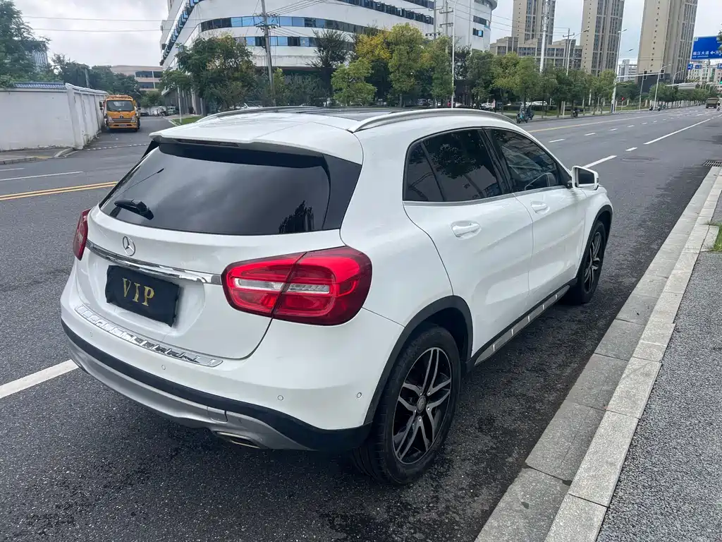 Mercedes-Benz GLA — миниатюра 16