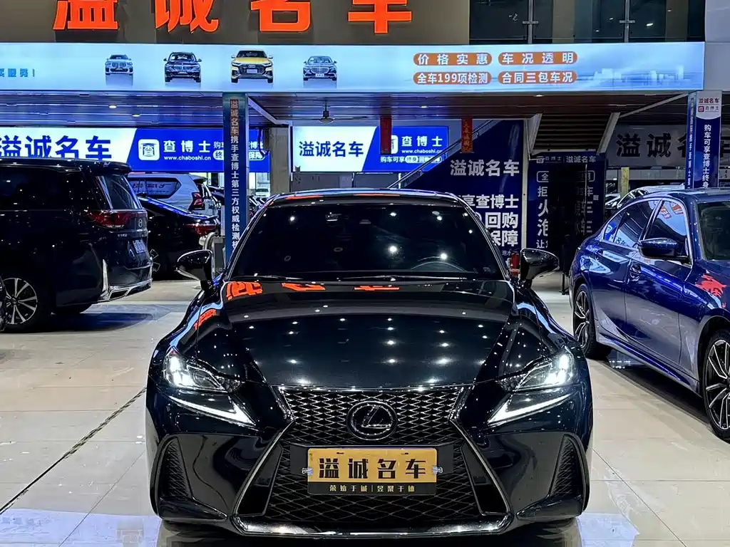 Lexus IS 2017 300 F SPORT