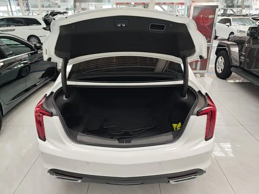 Cadillac CT5 — миниатюра 19