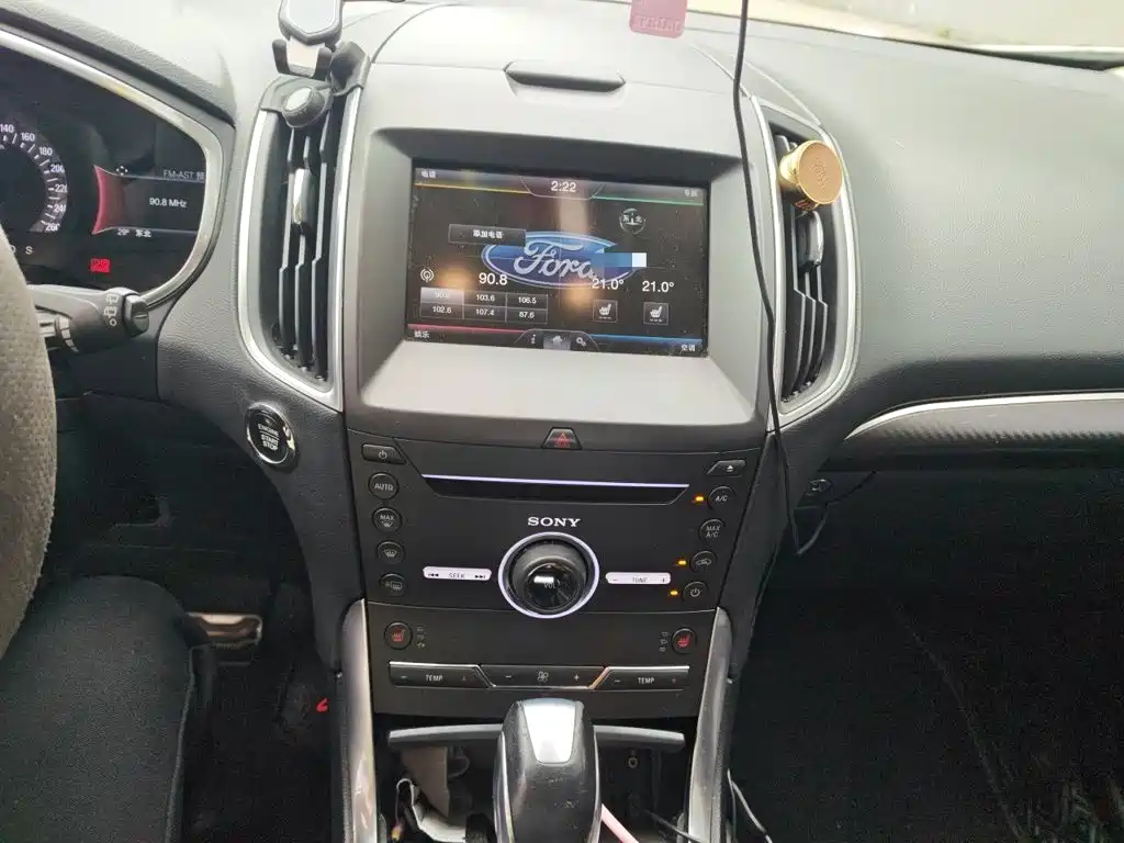 Ford Edge — миниатюра 14