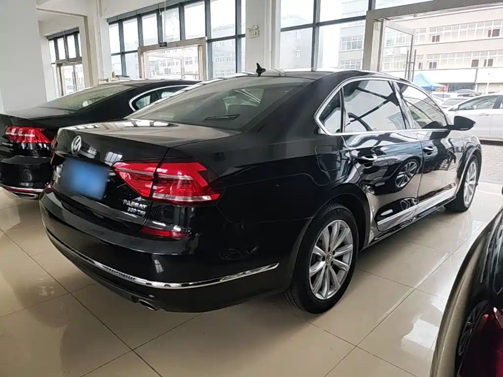 Volkswagen Passat — миниатюра 7