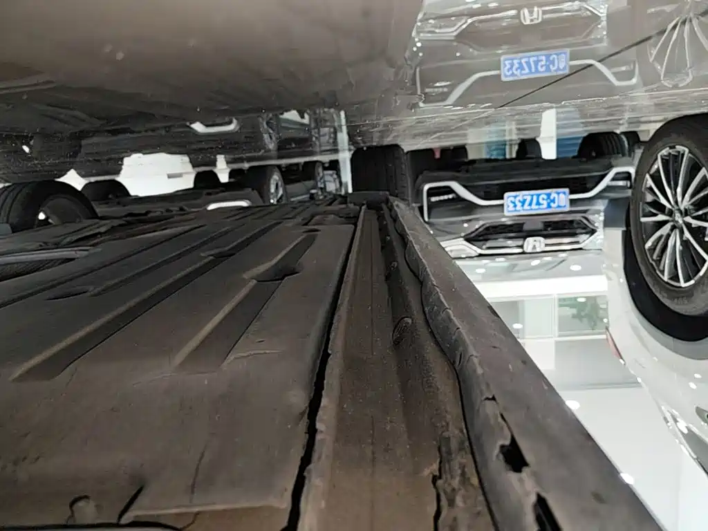 Lynk & Co 02 Hatchback — миниатюра 21