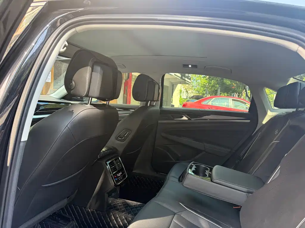 Volkswagen Passat — миниатюра 5