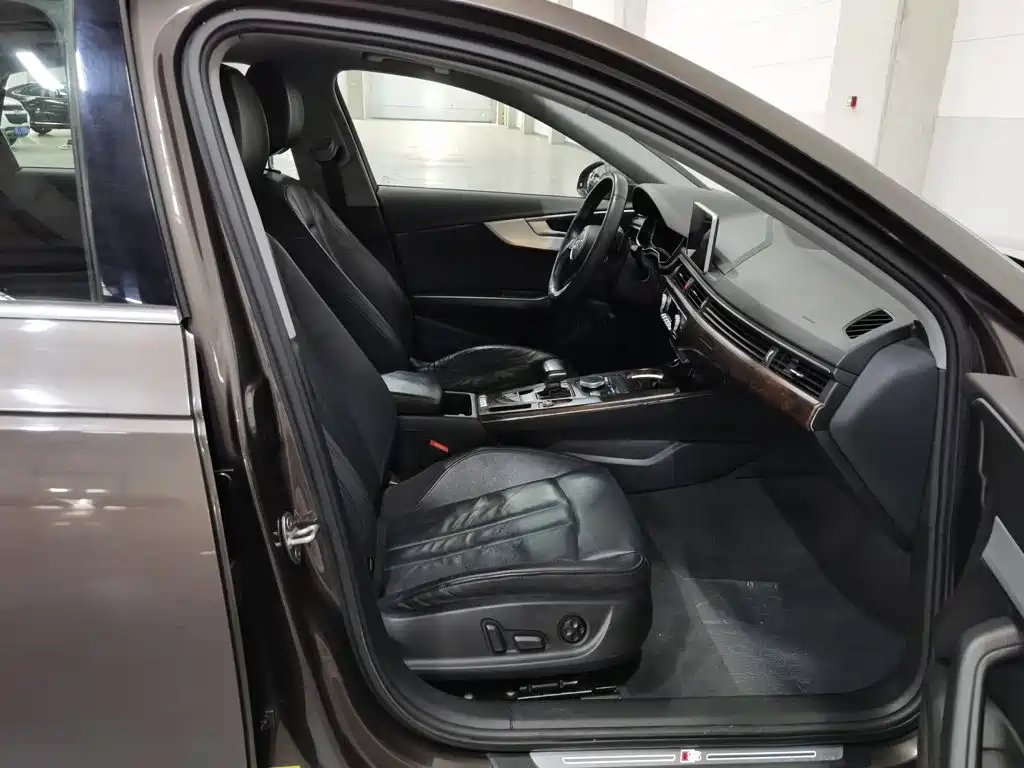 Audi A4L — миниатюра 23
