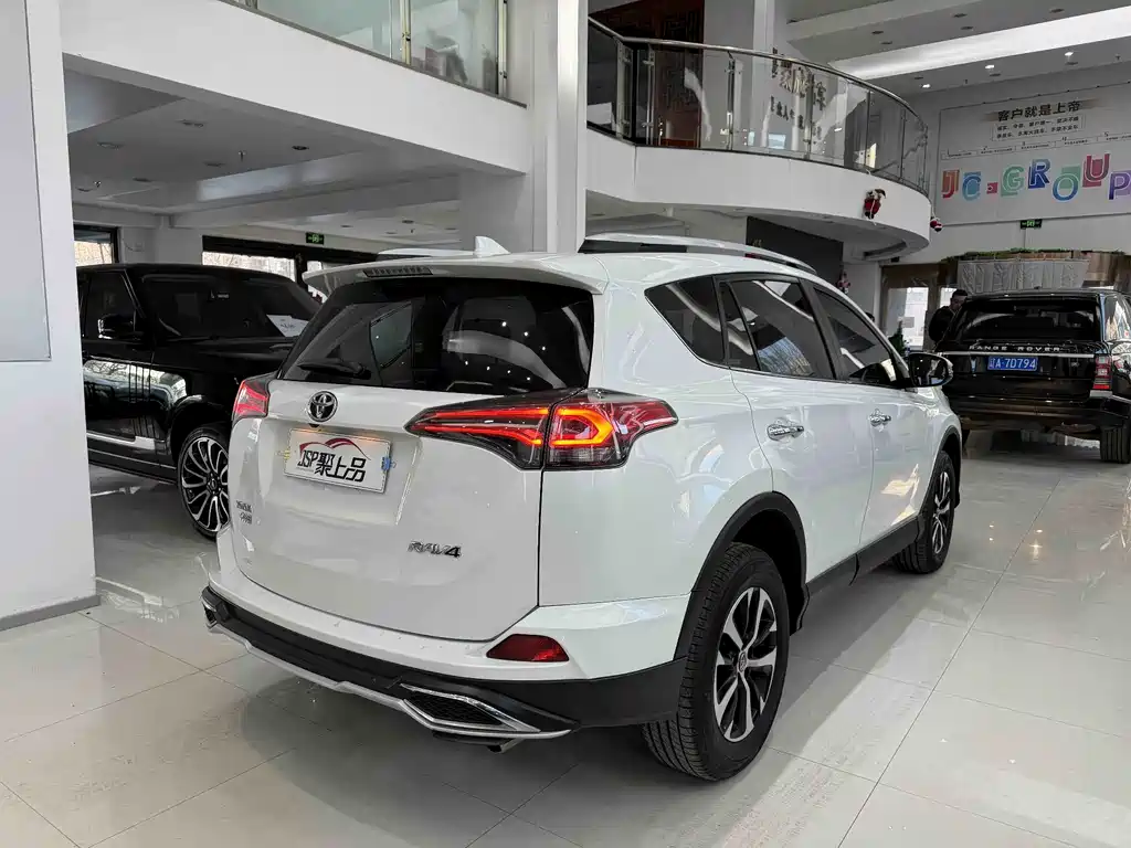TOYOTA RAV4 RONGFANG