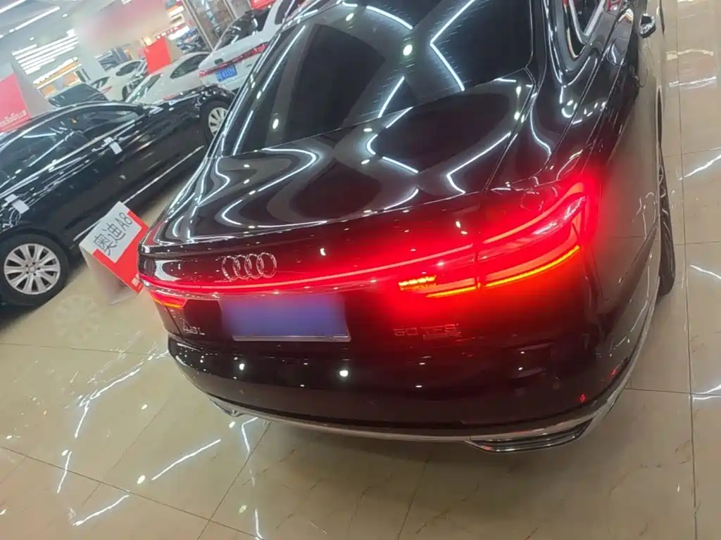 Audi A8 — миниатюра 6