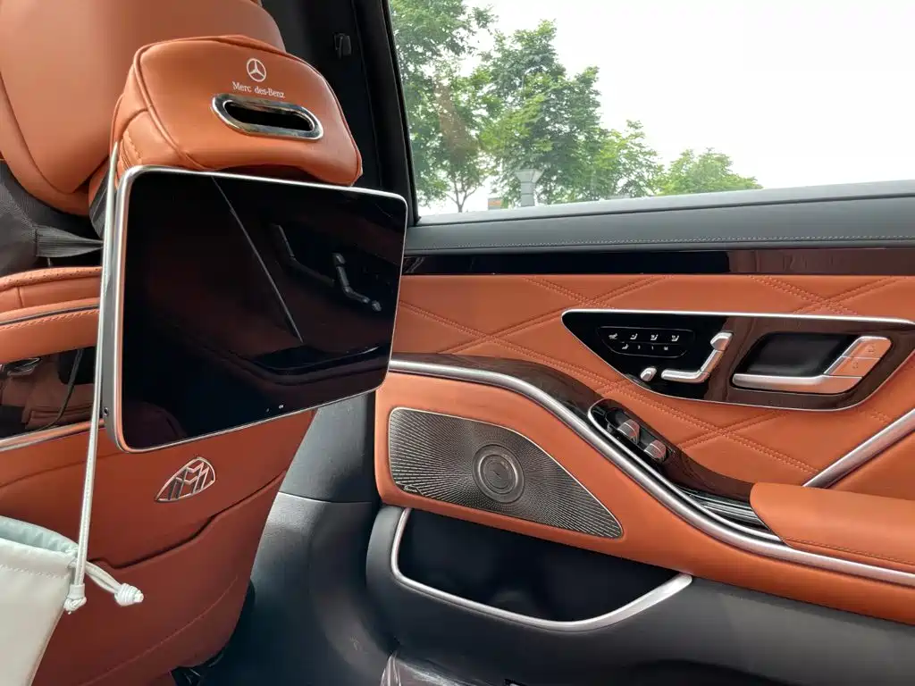 Mercedes-Benz S-Class — миниатюра 13