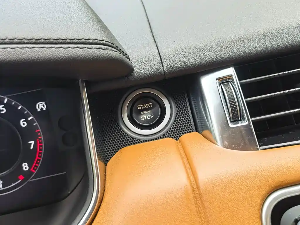 Land Rover Sport — миниатюра 29