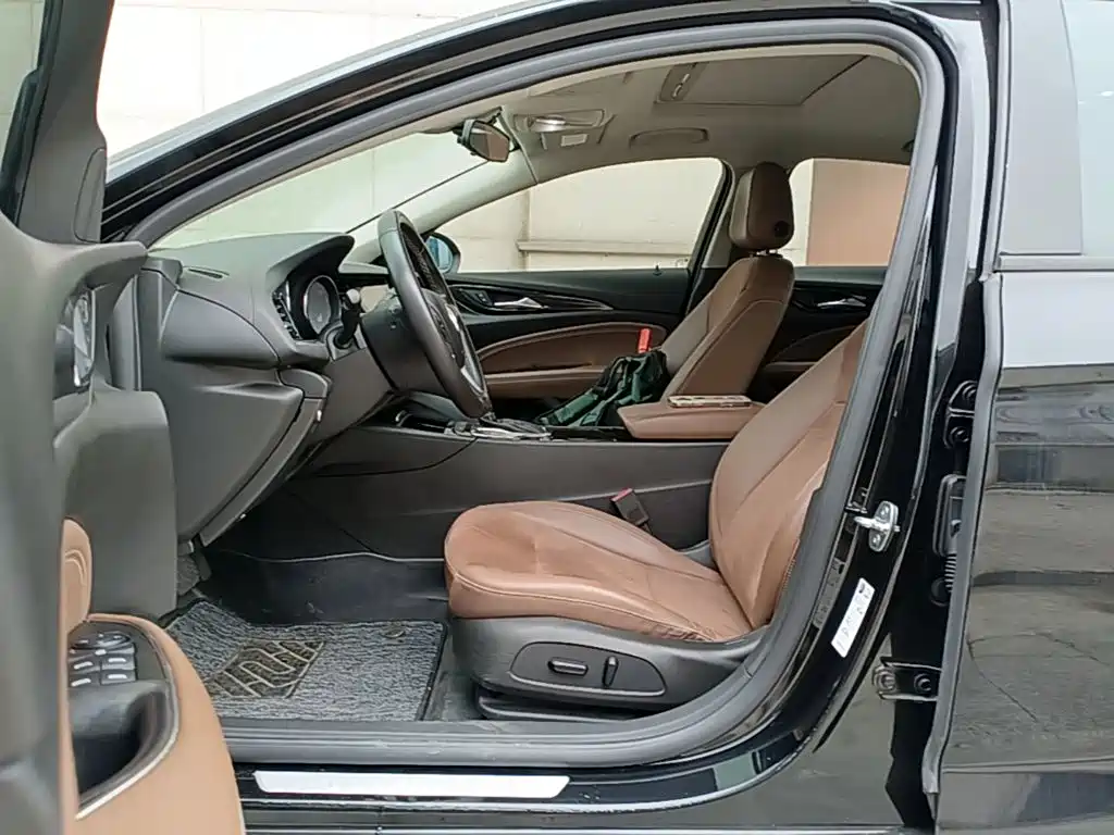 Buick Regal — миниатюра 16
