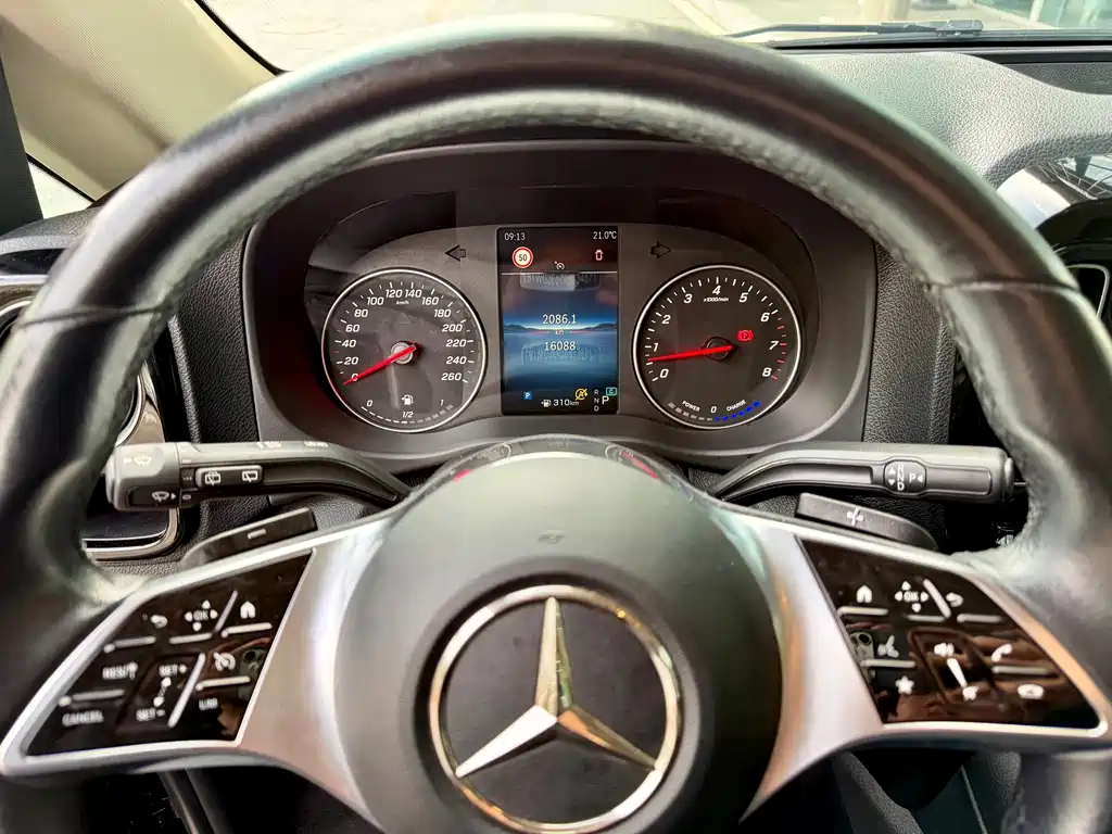 Mercedes-Benz Vito — миниатюра 2