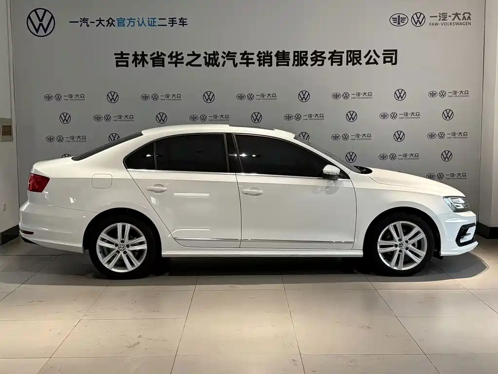 Volkswagen Sagitar — миниатюра 6