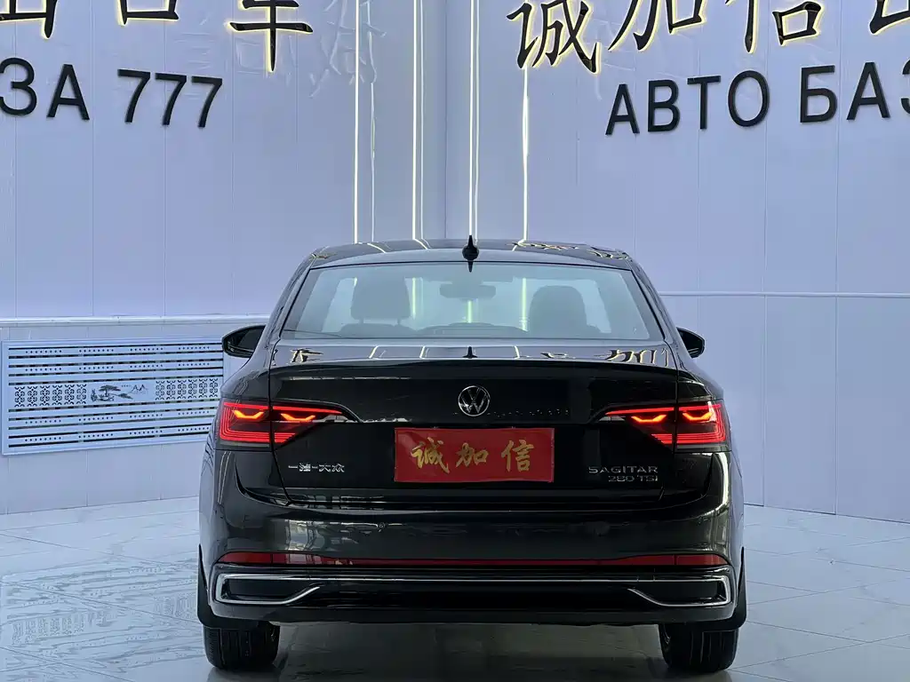 Volkswagen Sagitar — миниатюра 5