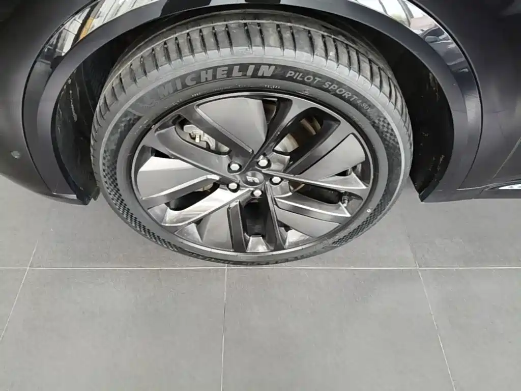 Li Auto Li L9 — миниатюра 23